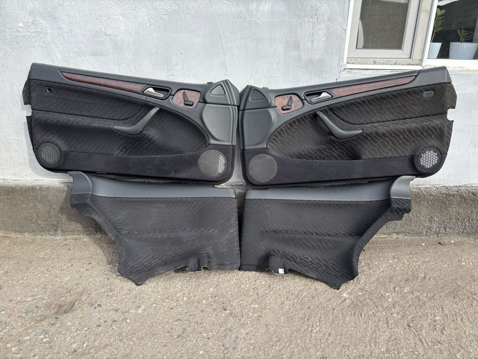 Дверные карты мерседес CLK 208