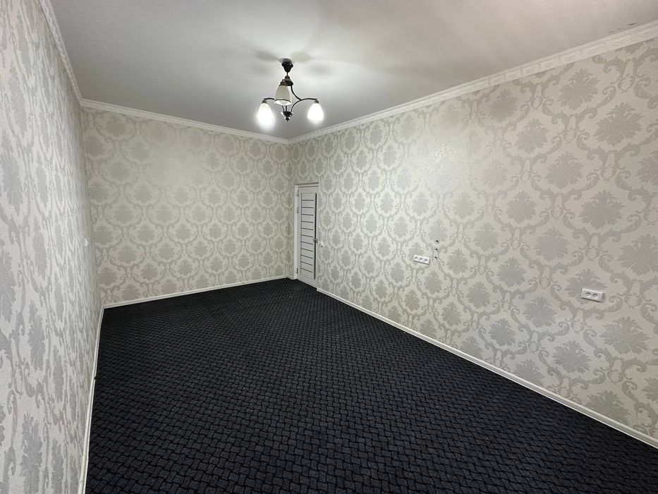 2х комнатная квартира на против старой Залотошвейки возле крытого рынк