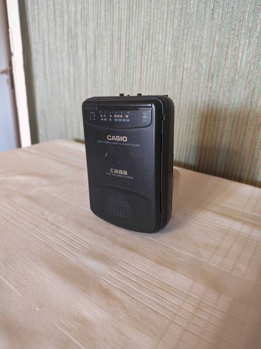 Уокмен Casio AS-200R с AM/FM Радио