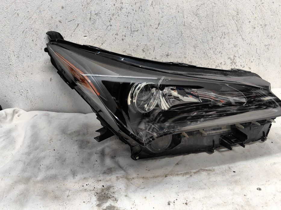 Оригинален фар Лексус  Lexus NX1