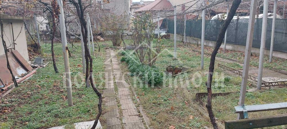 Продава се Етаж от къща в Велико Търново, Център - 172 кв.м за 1041 €/кв.м - Снимка #1