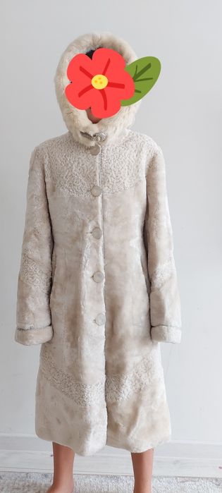 Продам Мутоновую шубу