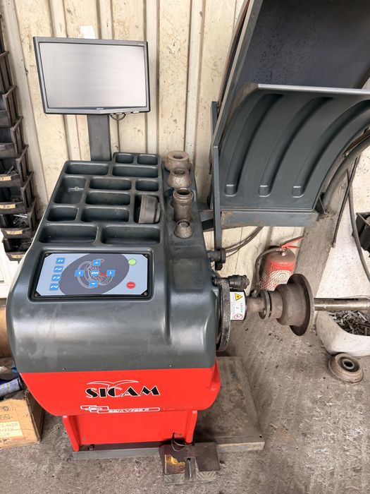 Masina de echilibrat roti Sicam