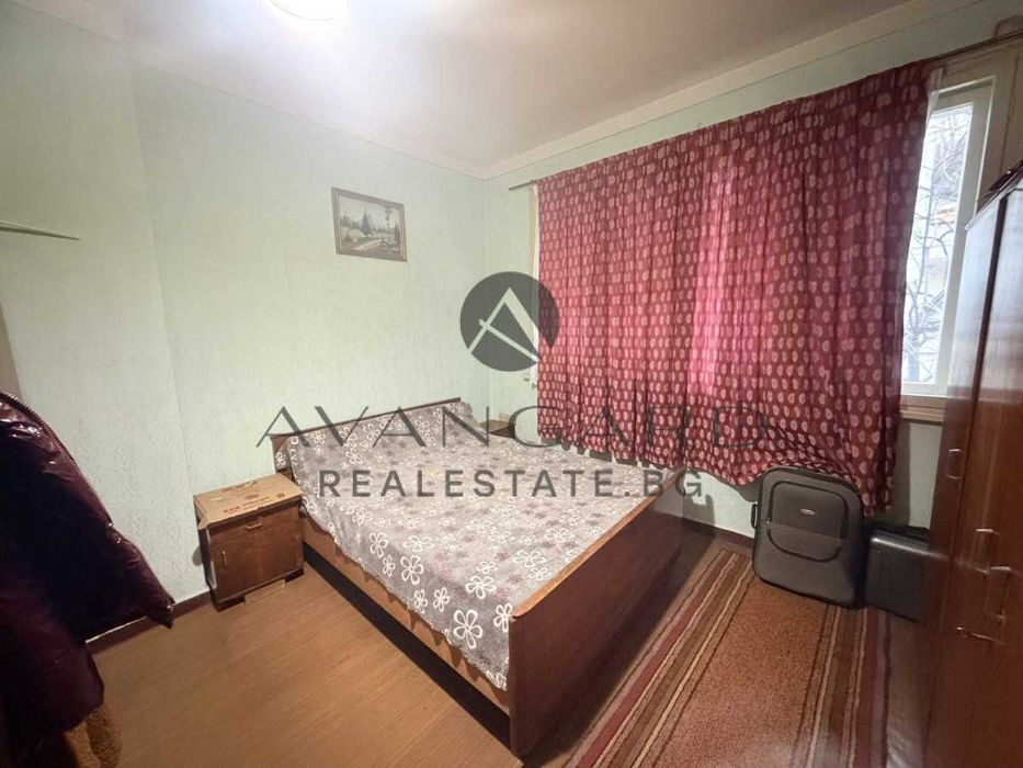 оф.25192 Етаж от къща до УМБАЛ Пълмед