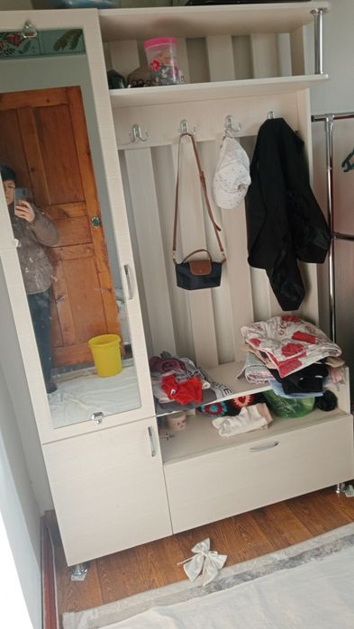 Шкаф сатылады . .