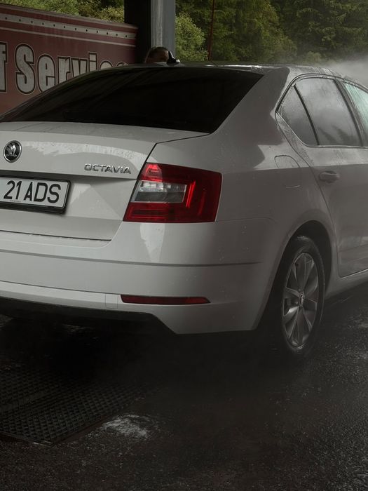SKODA Octavia 2018 — imagine 2