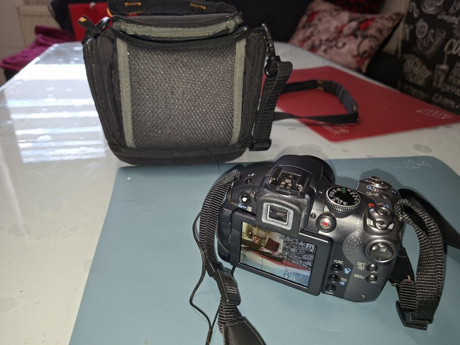 Canon PowerShot S5, 12 x zoom, card SD 16gb, Face Detection, ecran rabatabil
