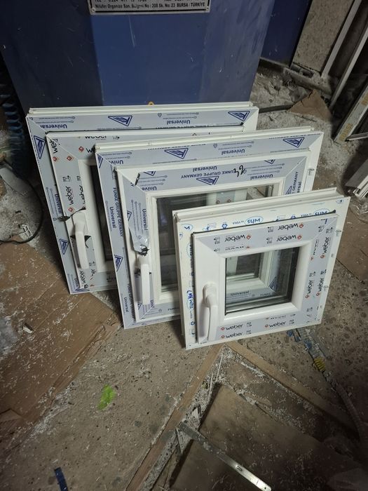 Продам форточки 50-50 см