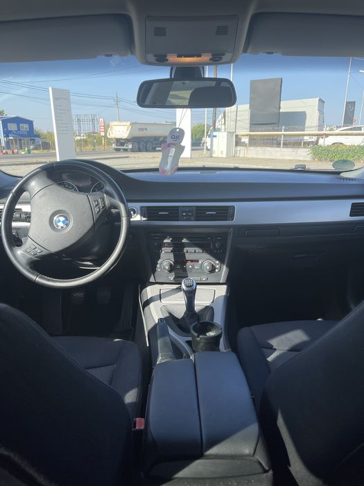 BMW seria 3 (E90 320I)  178000 km in crestere