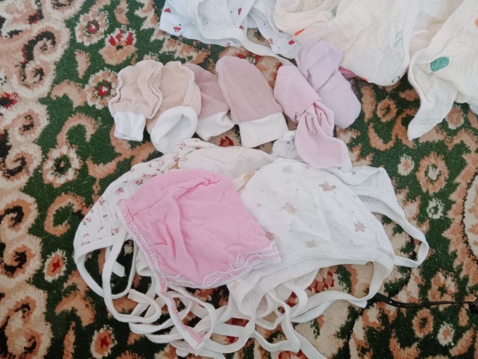 Новарождионный одежда