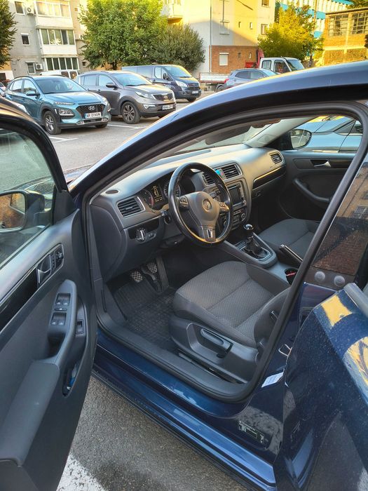 VOLKSWAGEN Jetta 2013 — imagine 2