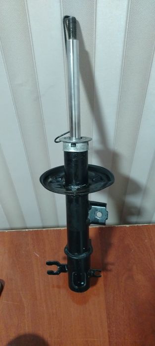 Амартизатор от спарка правый БУ