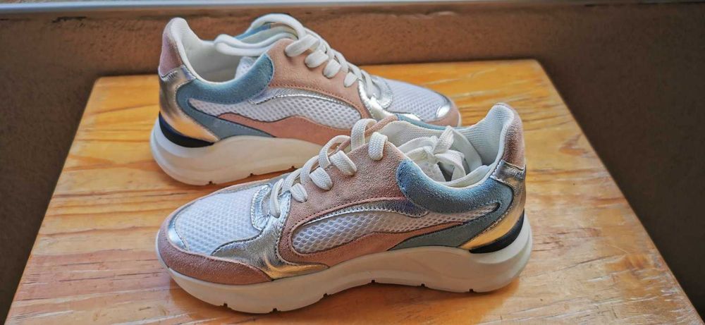 Оригинални маркови дамски сникърси LA FILLE DES FLEURS - 37 номер