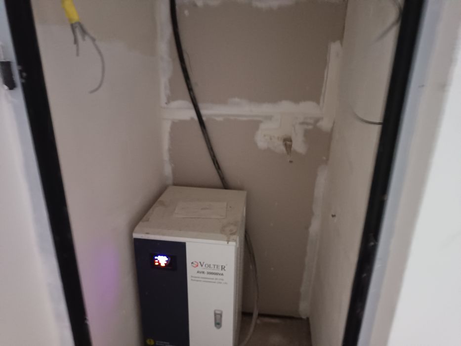 Уй сотилади 2 хоналидан 3 та