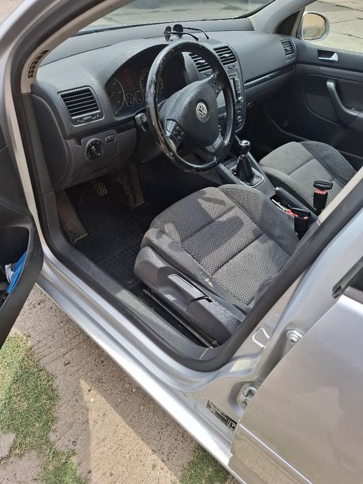 Volkswagen golf 5GT