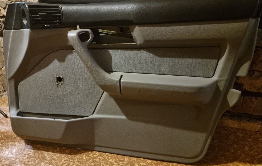 Дверные карты bmw e34