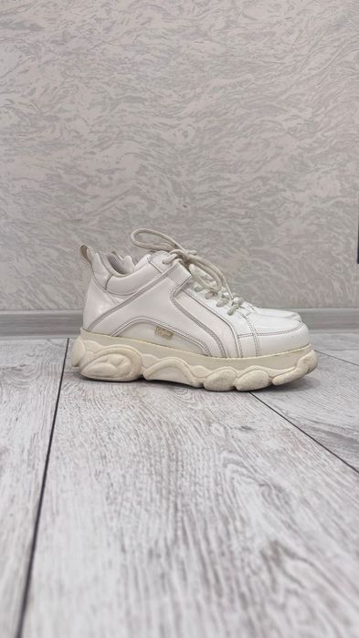 Отдам кеды бесплатно