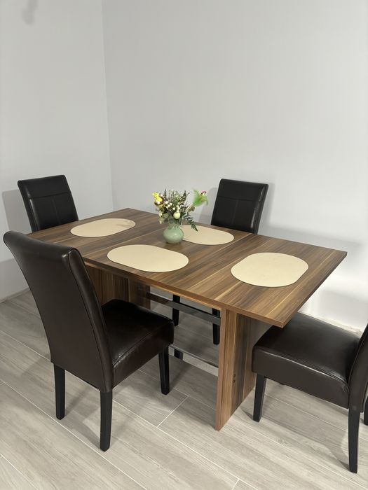 Vand masa extensibila 160/90/76 + 4 scaune din piele maro inchis