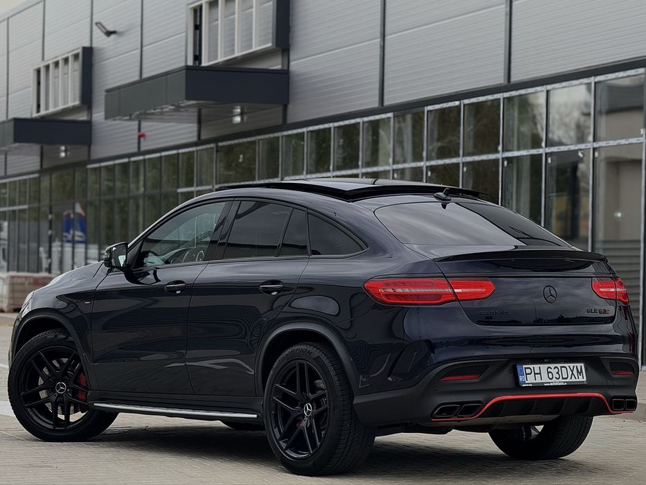 Maquette Mercedes-Benz GLE 63S AMG Coupé 1:32 - Métal Moulé - Roulant, Son Et Lumière - 2024 - Neuf