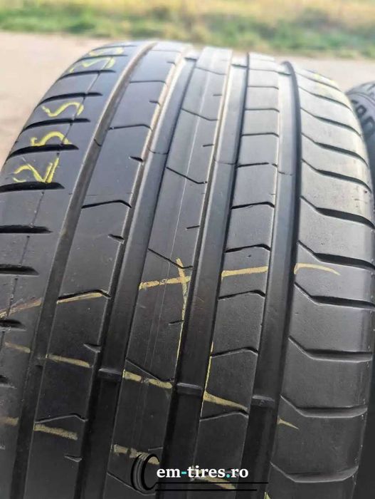 SET 2 Anvelope Vara 255/35 R20 PIRELLI P Zero J 97Y