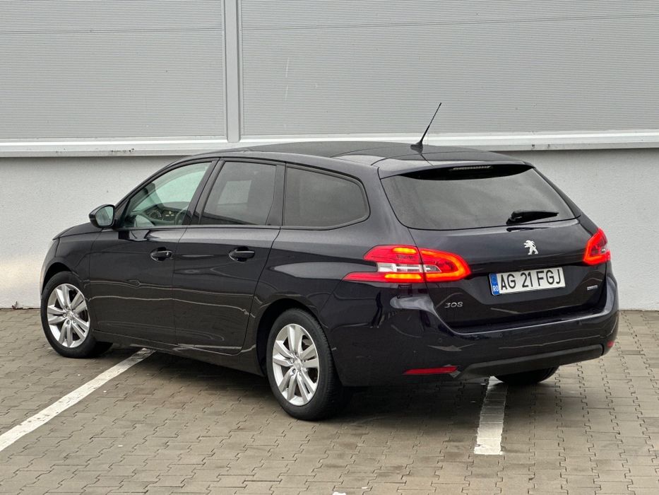 Peugeot 308 sw / 1.6 blue Hdi -120 CP / Panoramic / Navigație / Camera / Unic Proprietar