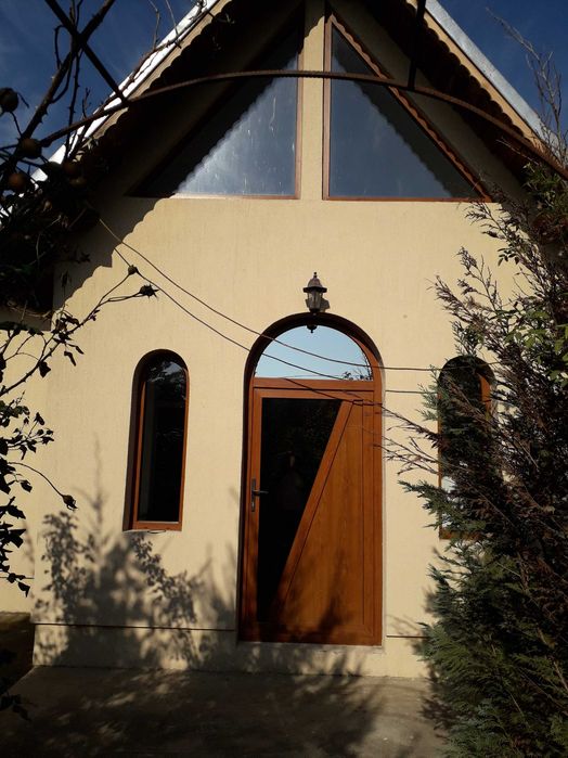 Casă primitoare cu mansardă și curte generoasă – 1016 mp (40 km de București)