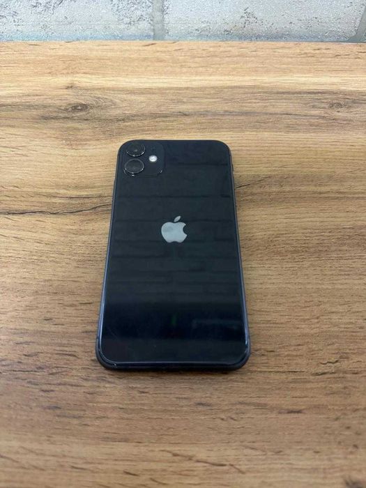 iPhone 11 черный