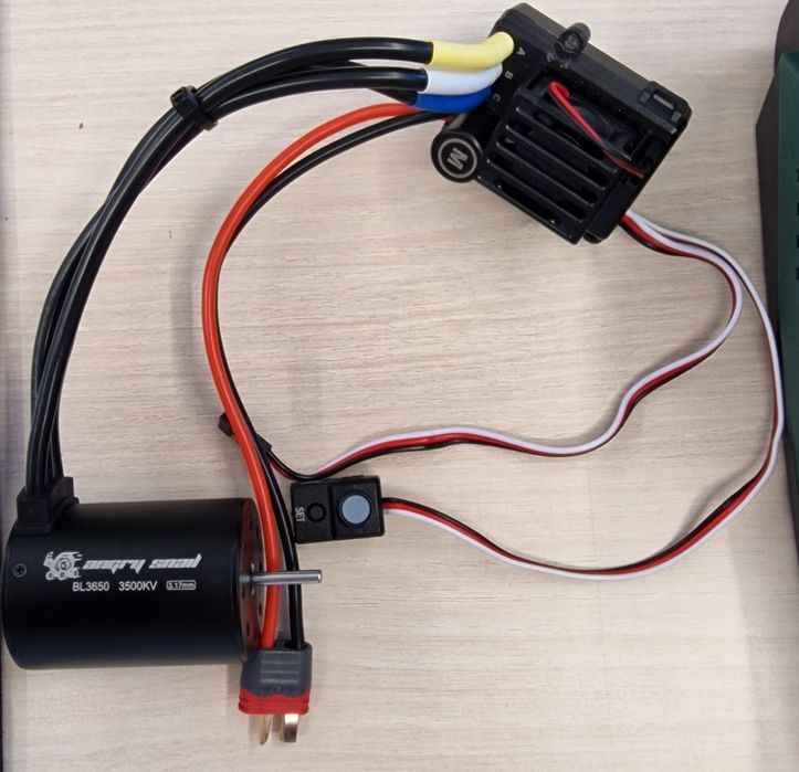 Motor brushless cu esc complet