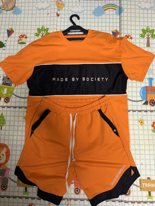 Compleu Made by society