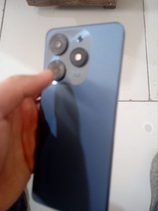 Tecno Spark 10 pro 8/128. Toshkent órta Chirchiq. Holati yaxshi