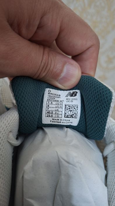 Кроссовки new balance размер 40.5