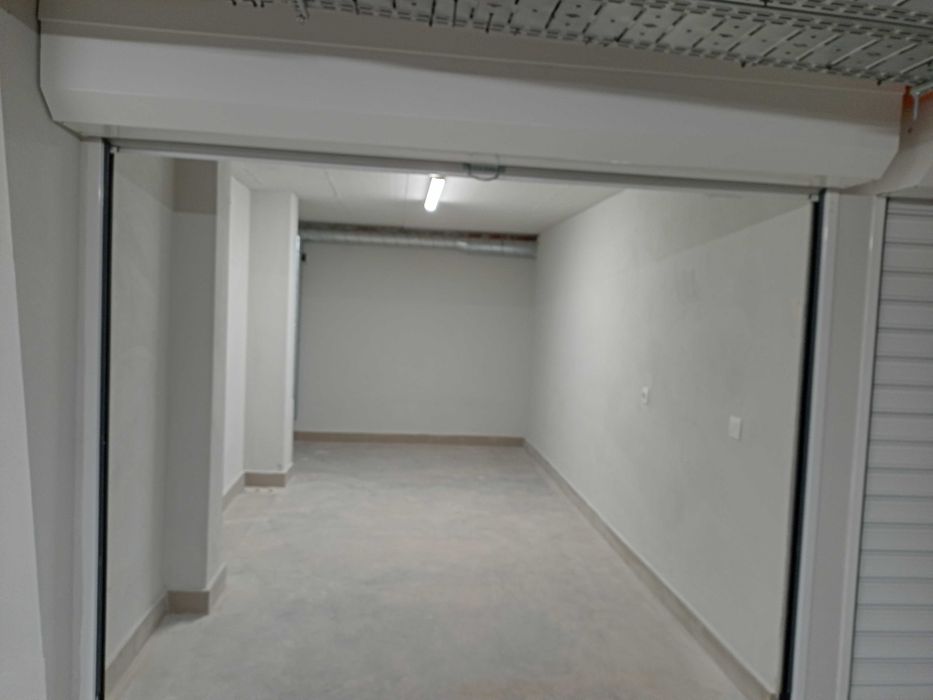 Дава се под наем Гараж / Паркомясто в София, Триъгълника - 14 кв.м за 102 € - Снимка #4