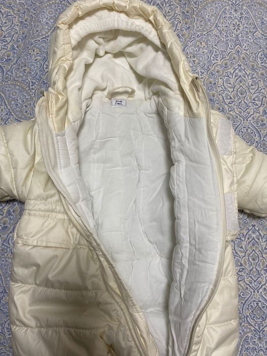 Продам комбинезоны детские