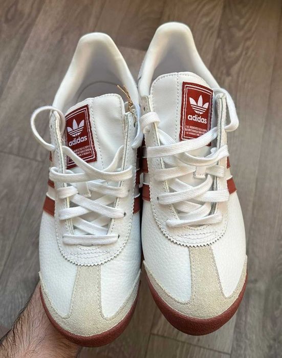 Продам Кроссовки 100% Оригинал Adidas