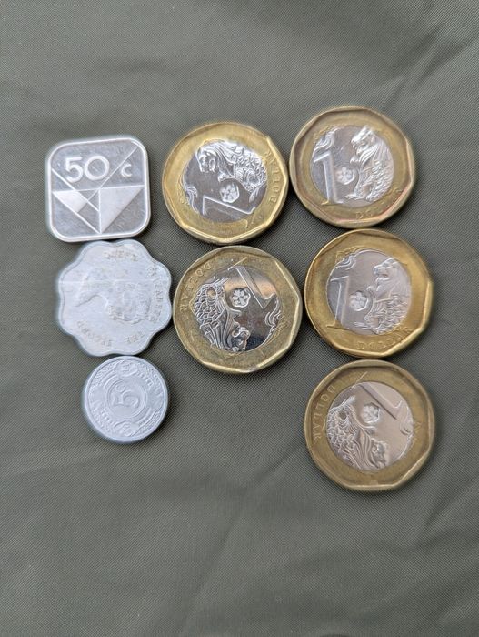 Монети Кариби, Бахами, UAE Арабски и др.112бр. United Arab Emirates