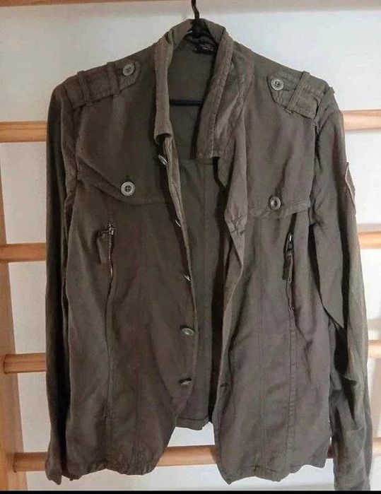 Jachetă H.M.S. Endurance, mărimea S, rezistentă și confortabilă