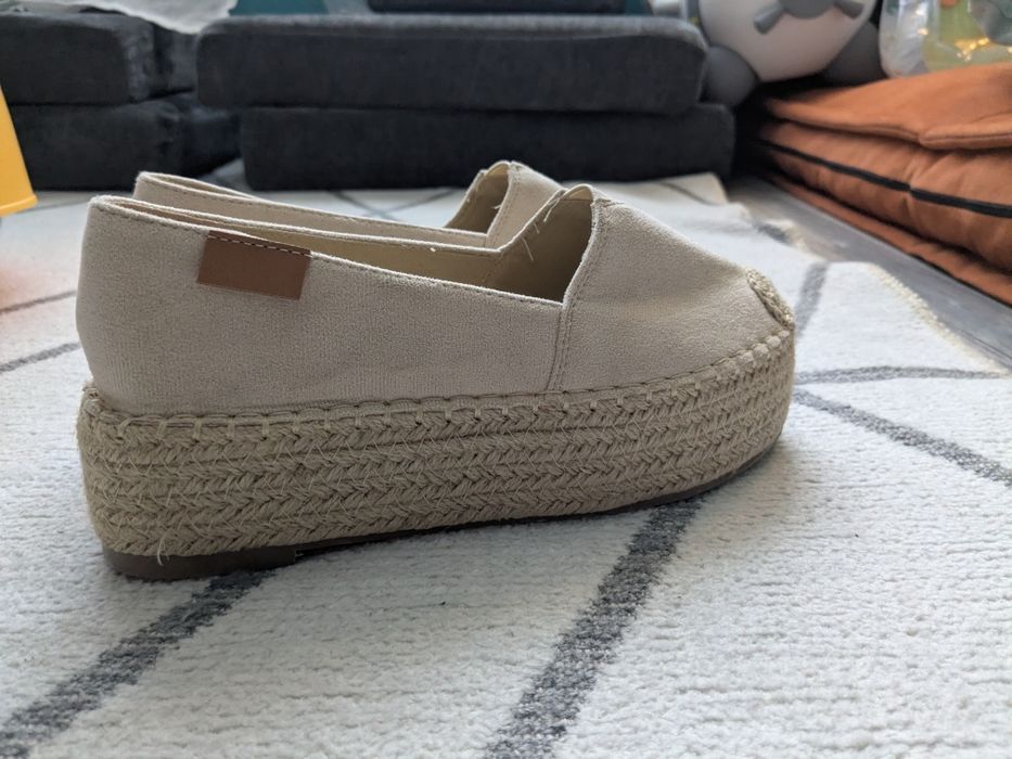 Дамски еспадрили на платформа Zapatos