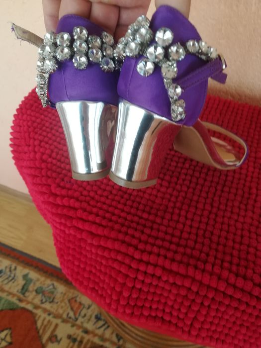 Sandale nr 35 Cathias Edeline ocazie