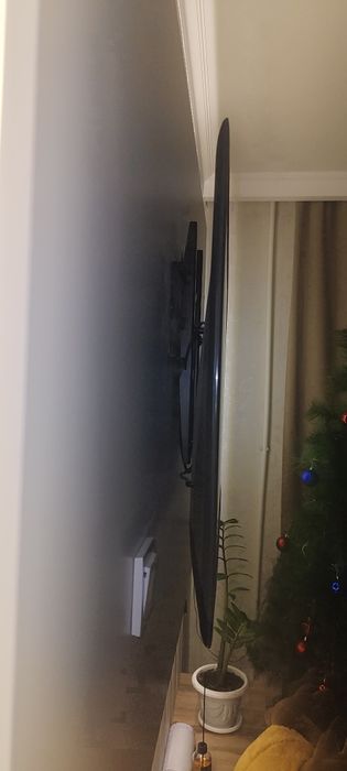 Телевизор смарт отличном состоянии