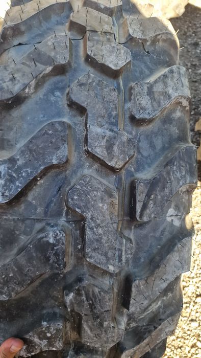Cauciuc 14.5R20 (365/80R20) marca Mitas, nou