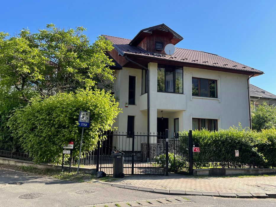 casa de vanzare Baia Mare , str Victor Babes nr 42 , zona Helcor