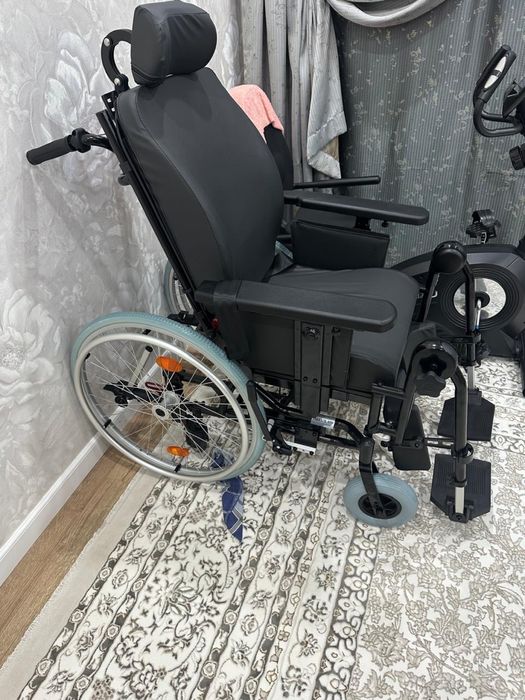 Инвалидный коляска