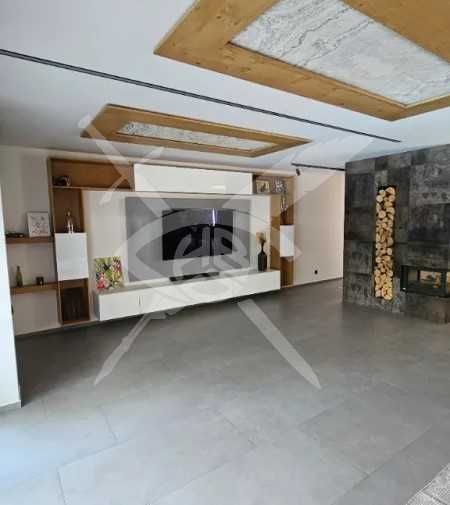 Продава се Къща в с. Марково, Област Пловдив - 365 кв.м за 2000 €/кв.м - Снимка #2