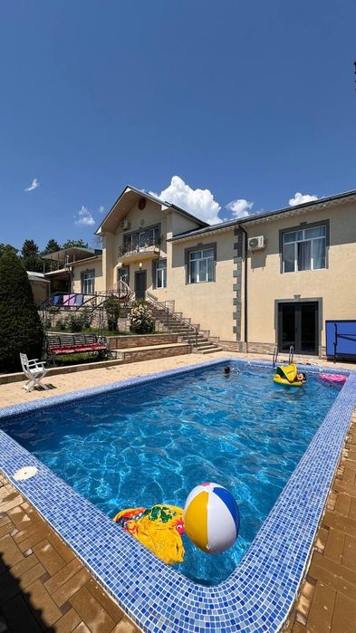 Прадается Дача не далеко  от бочек с прекрасным видом на горы со все