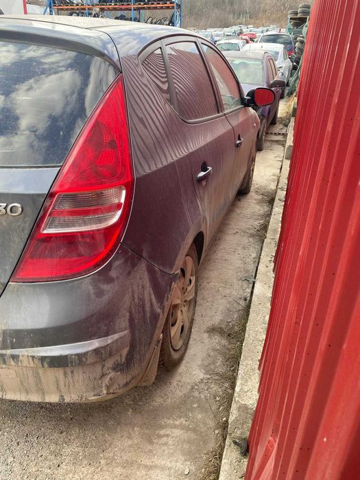 Dezmembrez Hyundai I10 1.6 Diesel 2010