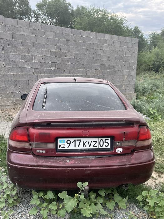 Продам машину мазда кронс
