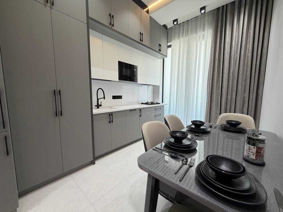 ЖК Инфинити новый дизайнерские ремонт никто не жил с мебелью техникой!