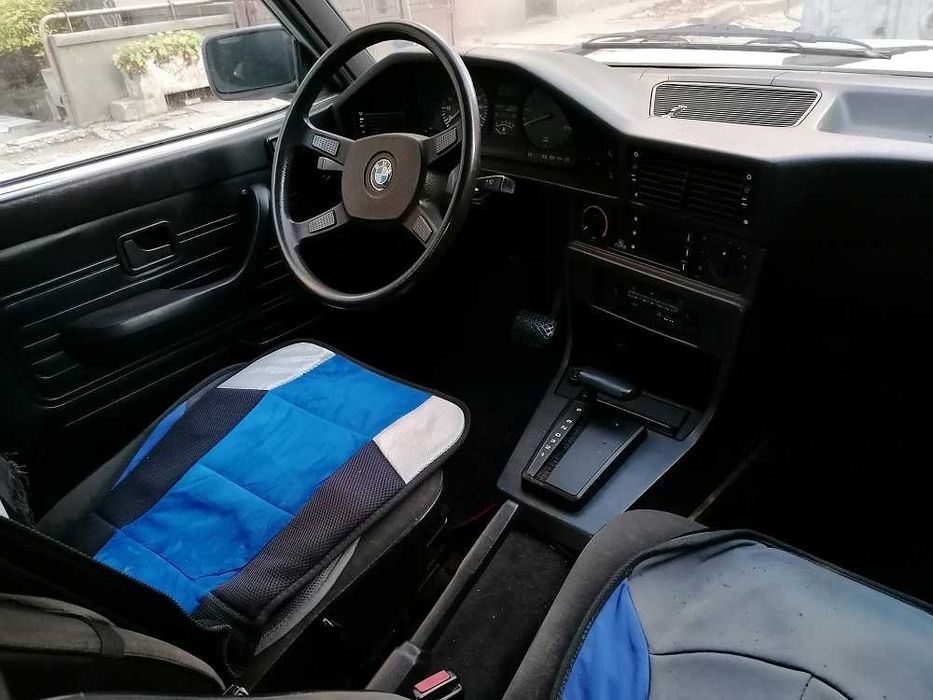 BMW 524tdа E28, 1983г, цялата кола за части, 2000лв. Намира се в София