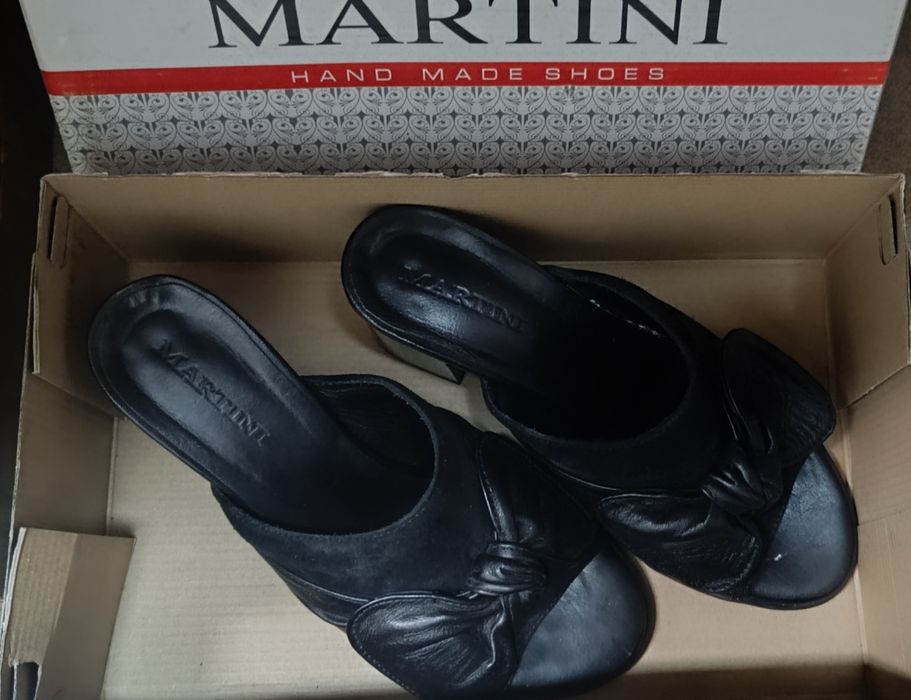 Martini 37 номер чехли от естествен велур и лак