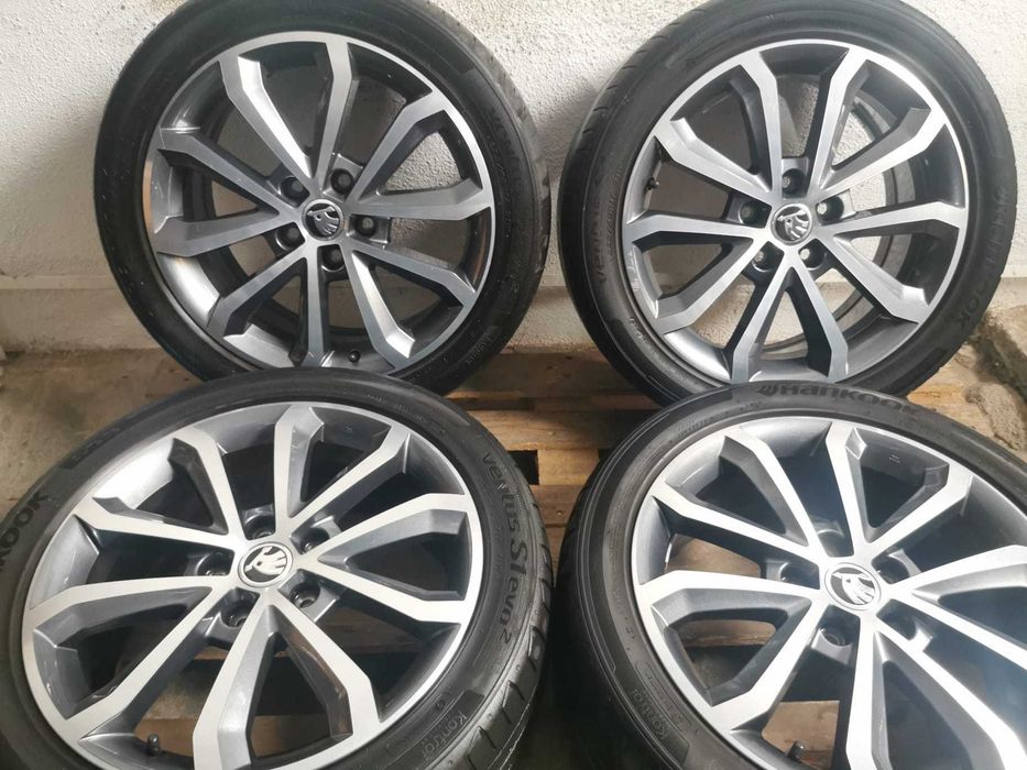 Jante Originale Skoda Octavia  III . R 17 cu anvelope de vara